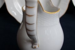 KPM (BERLIN) NEUOSIER 05- CREAMER   ..... http://jaapiesfinechinastore.com