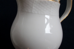 KPM (BERLIN) NEUOSIER 05- CREAMER   ..... https://www.jaapiesfinechinastore.com