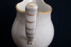 KPM (BERLIN) NEUOSIER 05- CREAMER   ..... http://jaapiesfinechinastore.com