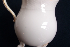 KPM (BERLIN) NEUOSIER 05- CREAMER   ..... https://www.jaapiesfinechinastore.com