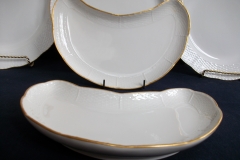 KPM (BERLIN) NEUOSIER 05- CRESCENT SALAD  PLATE   .....   ttps://www.jaapiesfinechinastore.com