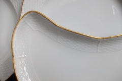 KPM (BERLIN) NEUOSIER 05- CRESCENT SALAD  PLATE   .....   ttps://www.jaapiesfinechinastore.com