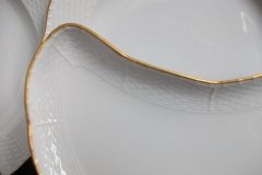 KPM (BERLIN) NEUOSIER 05- CRESCENT SALAD  PLATE   .....   ttps://jaapiesfinechinastore.com