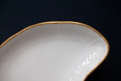 KPM (BERLIN) NEUOSIER 05- CRESCENT SALAD  PLATE   .....   ttps://www.jaapiesfinechinastore.com