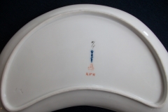 KPM (BERLIN) NEUOSIER 05- CRESCENT SALAD  PLATE   .....   ttps://www.jaapiesfinechinastore.com