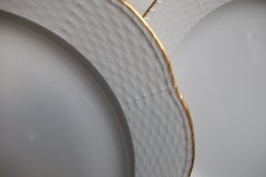 KPM (BERLIN) NEUOSIER 05- DINNER  PLATE   ..... http://jaapiesfinechinastore.com