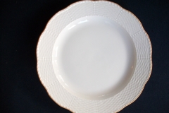 KPM (BERLIN) NEUOSIER 05- DINNER  PLATE   ..... https://www.jaapiesfinechinastore.com