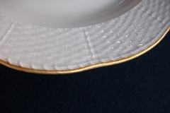 KPM (BERLIN) NEUOSIER 05- DINNER  PLATE   ..... https://www.jaapiesfinechinastore.com