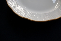 KPM (BERLIN) NEUOSIER 05- DINNER  PLATE   ..... https://www.jaapiesfinechinastore.com