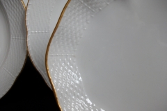 KPM (BERLIN) NEUOSIER 05- OVAL PASTRY DISH   ..... https://www.jaapiesfinechinastore.com