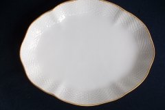 KPM (BERLIN) NEUOSIER 05- OVAL PASTRY DISH   ..... http://jaapiesfinechinastore.com