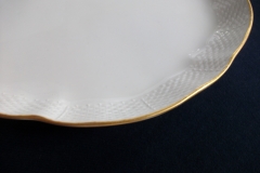 KPM (BERLIN) NEUOSIER 05- OVAL PASTRY DISH   ..... https://www.jaapiesfinechinastore.com