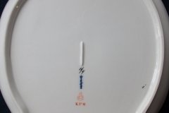 KPM (BERLIN) NEUOSIER 05- OVAL PASTRY DISH   ..... http://jaapiesfinechinastore.com