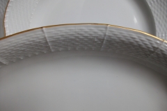 KPM (BERLIN) NEUOSIER 05- OVAL SERVING DISH   ..... https://www.jaapiesfinechinastore.com