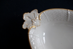 KPM (BERLIN) NEUOSIER 05- OVAL SERVING DISH   ..... https://www.jaapiesfinechinastore.com