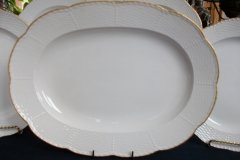 KPM (BERLIN) NEUOSIER 05-   SERVINGPLATTER  13 1/4"   .....   ttps://jaapiesfinechinastore.com