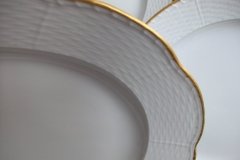 KPM (BERLIN) NEUOSIER 05-   SERVINGPLATTER  13 1/4"   .....   ttps://jaapiesfinechinastore.com