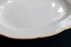 KPM (BERLIN) NEUOSIER 05-   SERVINGPLATTER  13 1/4"   .....   ttps://jaapiesfinechinastore.com