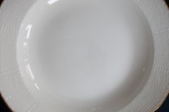 KPM (BERLIN) NEUOSIER 05- OPEN  RIM SERVING  BOWL  12"  .....   ttps://jaapiesfinechinastore.com