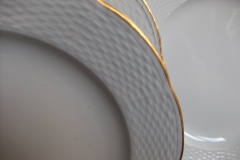 KPM (BERLIN) NEUOSIER 05- SALAD  PLATE   ..... https://www.jaapiesfinechinastore.com