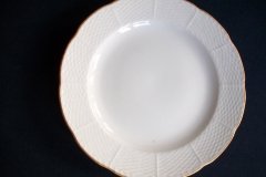 KPM (BERLIN) NEUOSIER 05- SALAD  PLATE   ..... http://jaapiesfinechinastore.com