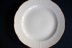 KPM (BERLIN) NEUOSIER 05- SALAD  PLATE   ..... https://www.jaapiesfinechinastore.com