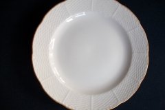 KPM (BERLIN) NEUOSIER 05- SALAD  PLATE   ..... http://jaapiesfinechinastore.com