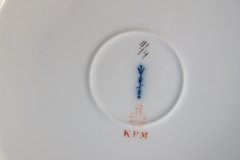 KPM (BERLIN) NEUOSIER 05- SALAD  PLATE   ..... http://jaapiesfinechinastore.com