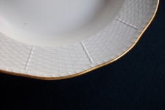 KPM (BERLIN) NEUOSIER 05- RIM SOUP  PLATE   ..... https://www.jaapiesfinechinastore.com