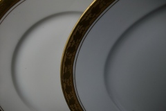 HUTSCHENREUTHER FAVORIT (ENCRUSTED GOLD BAND)-   OVAL HUTSCHENREUTHER FAVORIT-  OVAL SERVING PLATTER  16  1/4" ..... https://www.jaapiesFineChinaStore.com