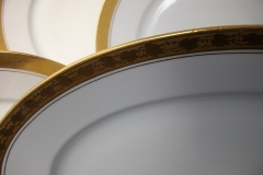 HUTSCHENREUTHER FAVORIT (ENCRUSTED GOLD BAND)-   OVAL HUTSCHENREUTHER FAVORIT-  OVAL SERVING PLATTER  16  1/4" ..... https://www.jaapiesFineChinaStore.com