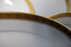 HUTSCHENREUTHER FAVORIT (ENCRUSTED GOLD BAND)-   OVAL HUTSCHENREUTHER FAVORIT-  OVAL SERVING PLATTER  16  1/4" ..... https://www.jaapiesFineChinaStore.com