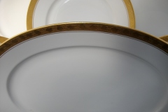 HUTSCHENREUTHER FAVORIT (ENCRUSTED GOLD BAND)-   OVAL HUTSCHENREUTHER FAVORIT-  OVAL SERVING PLATTER  16  1/4" ..... https://www.jaapiesFineChinaStore.com