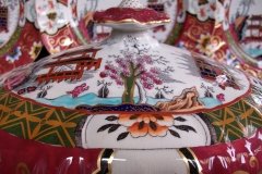 MASON'S #447 CANTON RED-  COVERED SERVING BOWL   .....   http://jaapiesfinechinastore.com