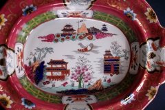 MASON'S #447 CANTON RED-  COVERED SERVING BOWL   .....   http://jaapiesfinechinastore.com