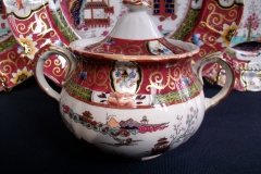 MASON'S #447 CANTON RED-  COVERED SUGAR BOWL   .....   http://jaapiesfinechinastore.com