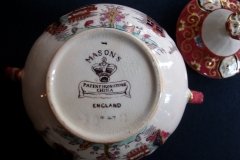 MASON'S #447 CANTON RED-  COVERED SUGAR BOWL   .....   http://jaapiesfinechinastore.com