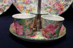 MIDWINTER BRAMA-  EGG CUPS & HANDLED TRAY  ..... http://jaapiesfinechinastore.com