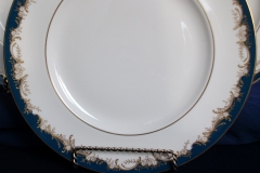 MINTON GROSVENOR- DINNER PLATE    .....   https://www.jaapiesfinechinastore.com