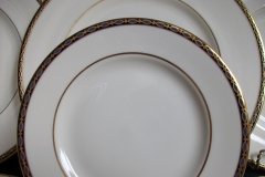 MINTON ST JAMES- BREAD & BUTTER PLATE   .....   http://jaapiesfinechinastore.com
