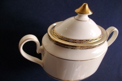 MINTON ST JAMES- COVERED SUGAR BOWL   .....   https://www.jaapiesfinechinastore.com