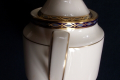 MINTON ST JAMES- COVERED SUGAR BOWL   .....   https://www.jaapiesfinechinastore.com