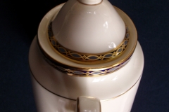 MINTON ST JAMES- COVERED SUGAR BOWL   .....   https://www.jaapiesfinechinastore.com