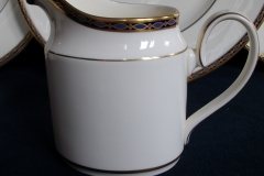 MINTON ST JAMES- CREAMER   .....   https://www.jaapiesfinechinastore.com