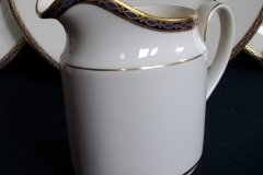 MINTON ST JAMES- CREAMER   .....   http://jaapiesfinechinastore.com