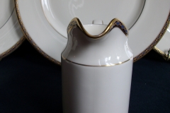 MINTON ST JAMES- CREAMER   .....   https://www.jaapiesfinechinastore.com