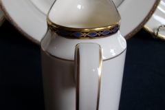 MINTON ST JAMES- CREAMER   .....   https://www.jaapiesfinechinastore.com