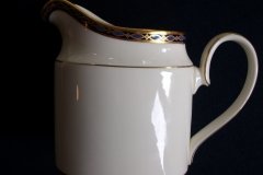 MINTON ST JAMES- CREAMER   .....   http://jaapiesfinechinastore.com