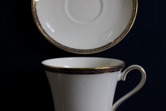 MINTON ST JAMES- CUP & SAUCER   .....   https://www.jaapiesfinechinastore.com