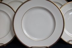 MINTON ST JAMES- DINNER PLATE   .....   http://jaapiesfinechinastore.com